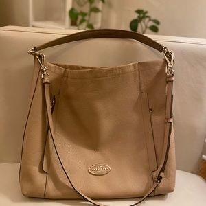 Beautiful COACH beige leather shoulder bag